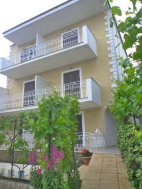 Elina Studios, Corfu'
